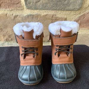 Toddler waterproof/snow winter boots - size 5